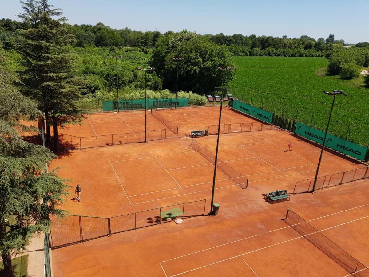 Roomsapartments Popcourt Панчево Екстер'єр фото
